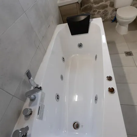 Raise Alpine Escape Apartment *