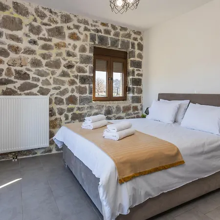 Raise Alpine Escape Apartment Polydrossos