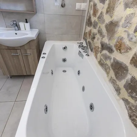 Raise Alpine Escape Polydrosos