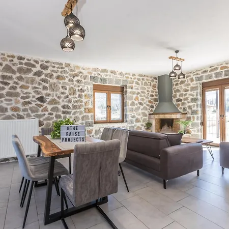 Raise Alpine Escape Apartmán Polydrossos