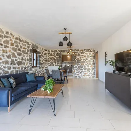 Raise Alpine Escape Polydrossos