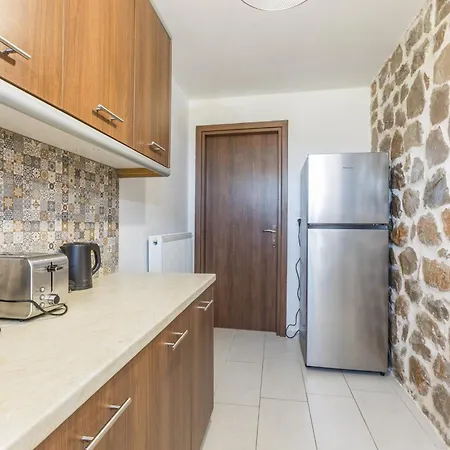 Raise Alpine Escape Apartment *