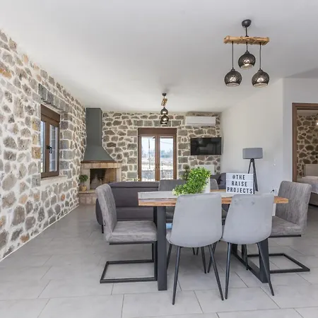 דירה Raise Alpine Escape