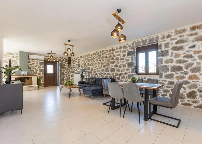 Raise Alpine Escape * Πολύδροσος